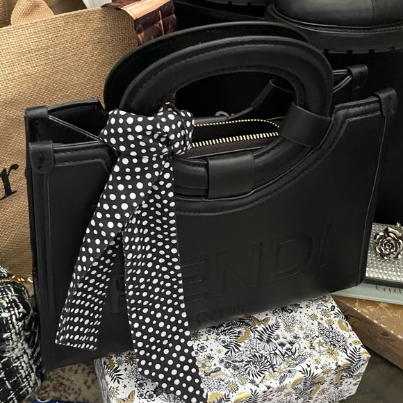 DEVON✨Polka Dot Twilly for your favorite handbag✨NEW - Picture 2 of 14